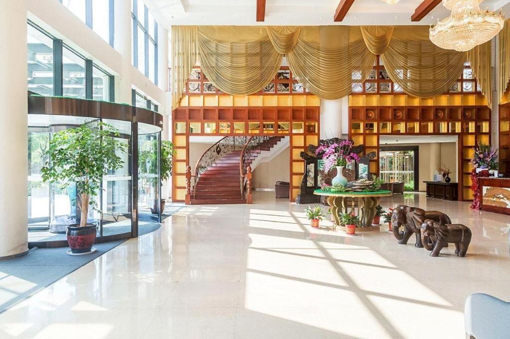 Suzhou Phoenix Hotspring Resort Zhangjiagang Ngoại thất bức ảnh