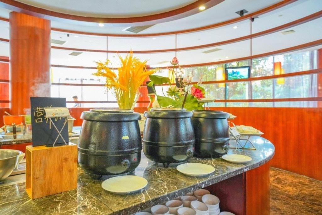 Suzhou Phoenix Hotspring Resort Zhangjiagang Ngoại thất bức ảnh