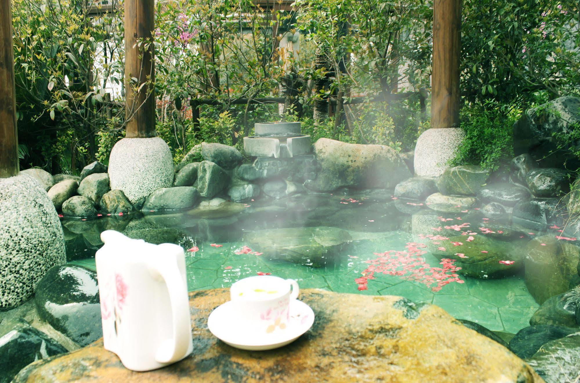 Suzhou Phoenix Hotspring Resort Zhangjiagang Ngoại thất bức ảnh
